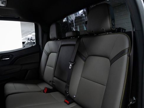 Used 2023 Chevrolet Colorado ZR2 w/ ZR2 Convenience Package III image 20