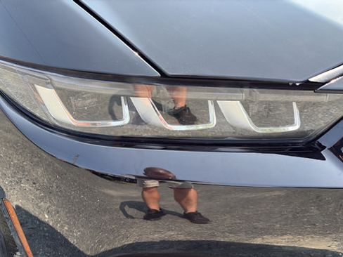 Used 2025 Ford Mustang Premium RWD image 26