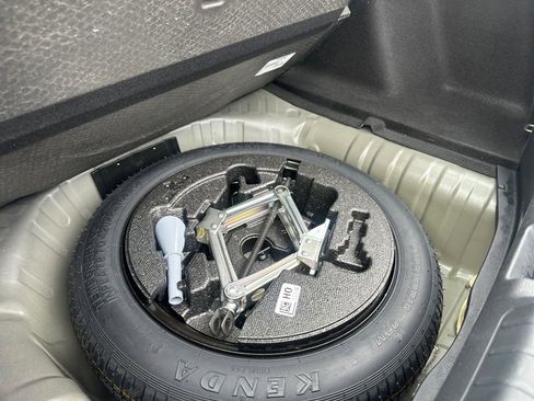 Certified 2023 Honda Civic LX image 30