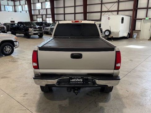 Used 2007 GMC Sierra 2500 SLT w/ Heavy-Duty Power Package AWD/4WD image 10