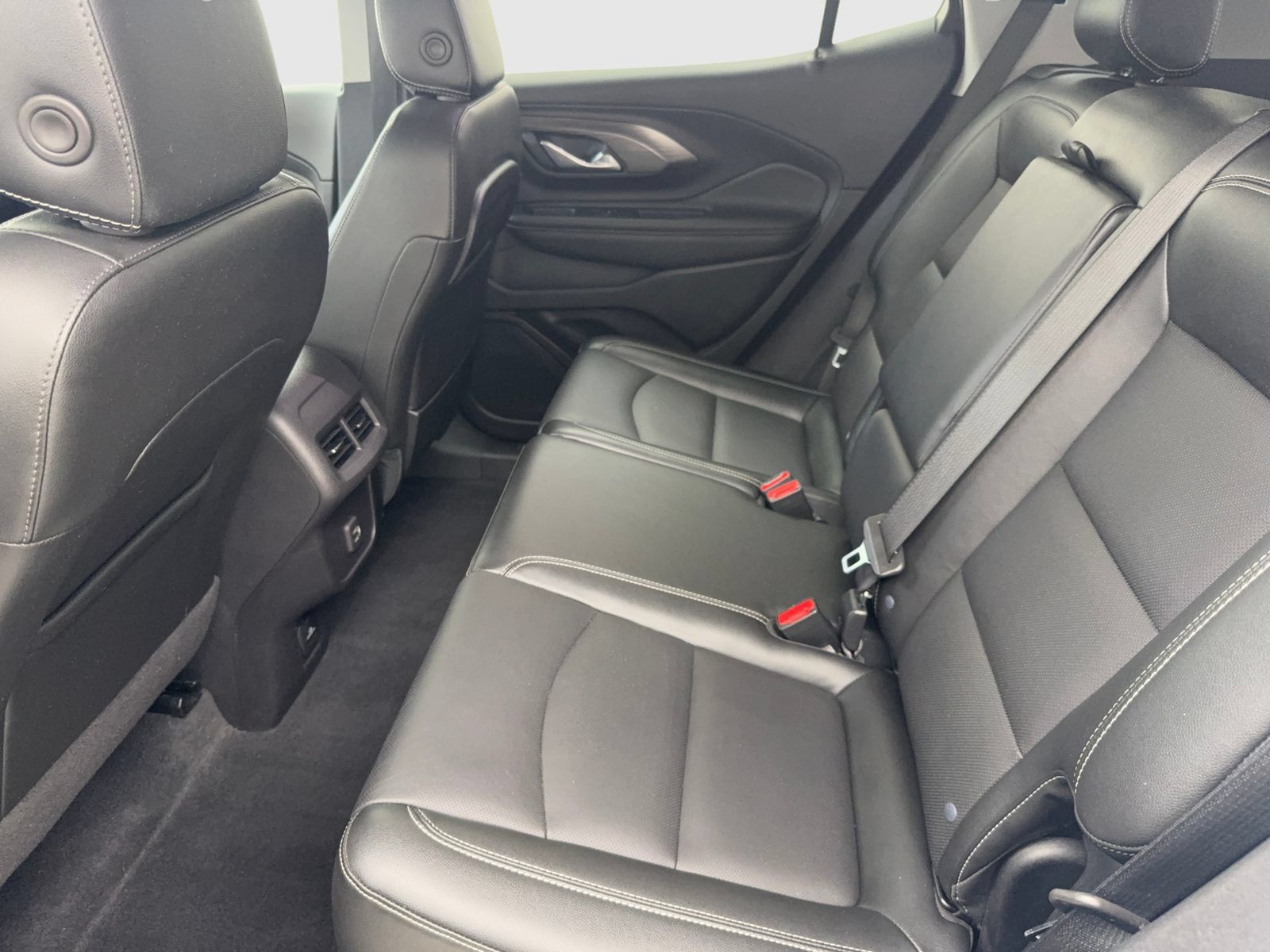 Used 2024 GMC Terrain SLT FWD image 53