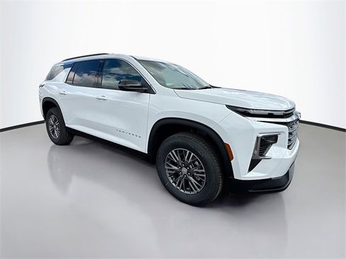 New 2026 Chevrolet Traverse LT w/ LPO, Floor Liner Package image 5