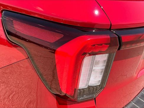 Used 2026 Ford Explorer ST-Line w/ Premium Package RWD image 27