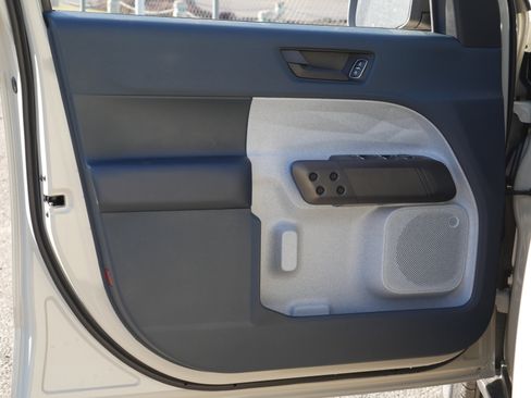 New 2025 Ford Maverick XLT w/ Equipment Group 301A image 32