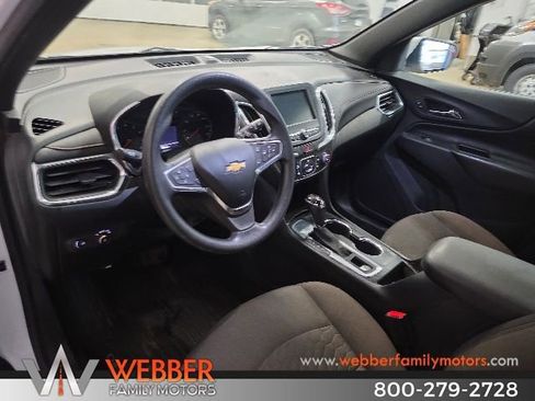 Used 2018 Chevrolet Equinox LT FWD image 10