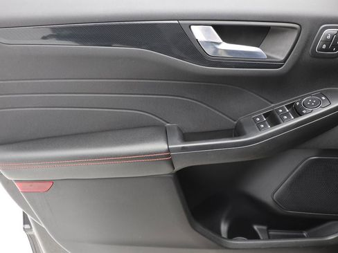 Used 2023 Ford Escape ST-Line Select w/ Tech Pack #2 image 16