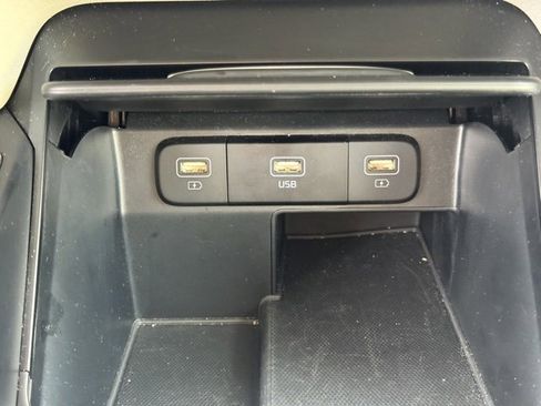 Certified 2022 Kia Sorento S image 21