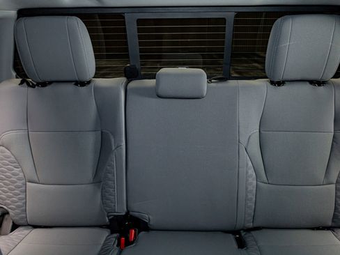 Used 2022 Toyota Tundra SR5 image 26