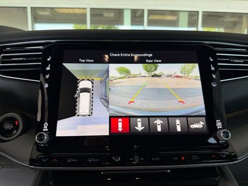 New 2026 Jeep Grand Wagoneer L Limited AWD/4WD image 21