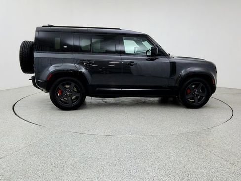 Certified 2022 Land Rover Defender 110 X image 4
