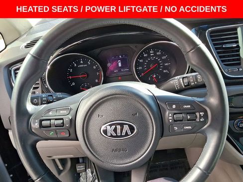 Used 2017 Kia Sedona EX image 16