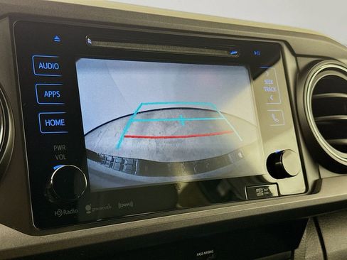 Certified 2018 Toyota Tacoma TRD Sport image 18