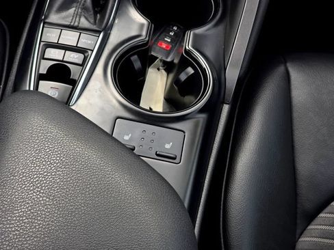 Used 2019 Toyota Camry SE w/ Audio Package FWD image 35