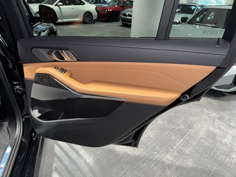 New 2026 BMW X7 xDrive40i w/ M Sport Package image 10