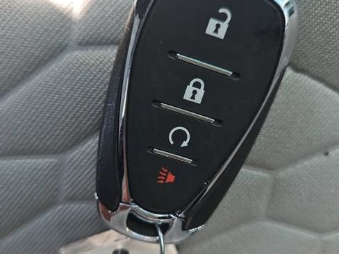Used 2018 Chevrolet Equinox LS w/ LPO, Floor Liner Package FWD image 28
