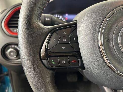 Used 2022 Jeep Renegade Trailhawk image 16