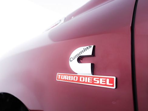 Used 2024 RAM 2500 Tradesman w/ Chrome Appearance Group AWD/4WD image 7
