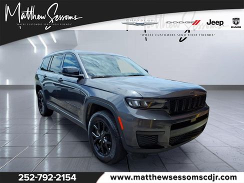 Used 2024 Jeep Grand Cherokee L Laredo AWD/4WD image 1