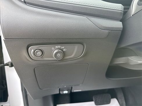 Used 2024 Buick Encore GX Sport Touring w/ Experience Buick Package image 17