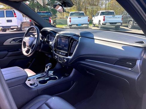 Used 2023 Chevrolet Traverse LT AWD/4WD image 22