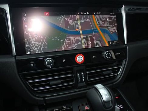 New 2026 Porsche Macan S image 17