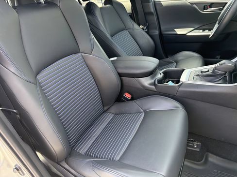 Used 2022 Toyota RAV4 XSE w/ XSE Grade Weather Package AWD/4WD image 20