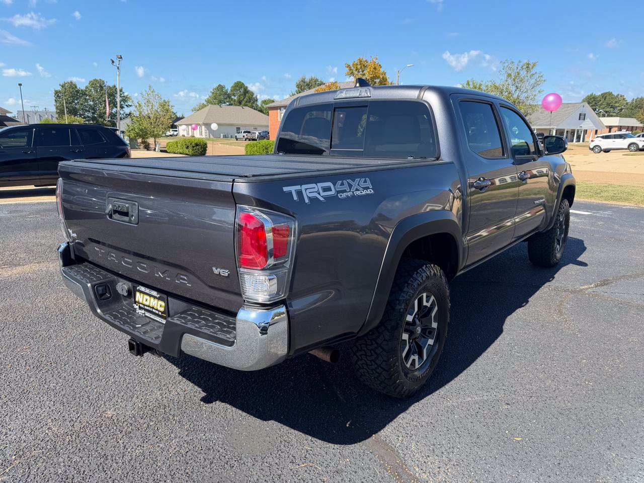 Used 2021 Toyota Tacoma TRD Off-Road AWD/4WD image 4