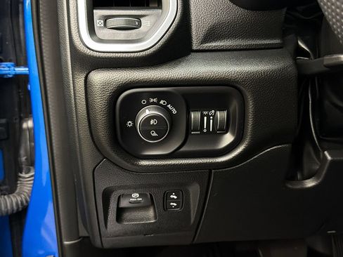 Used 2022 RAM 1500 Laramie w/ Sport Appearance Package image 25