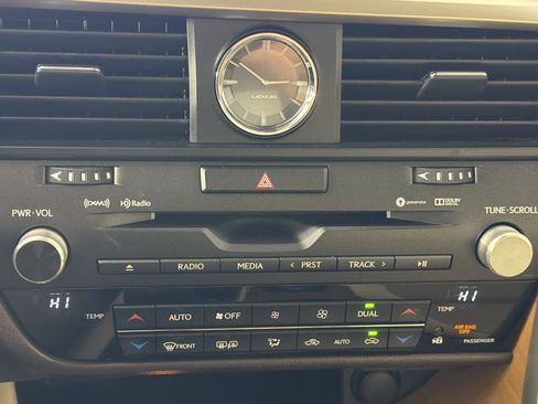 Used 2019 Lexus RX 350 AWD w/ Navigation Package image 14