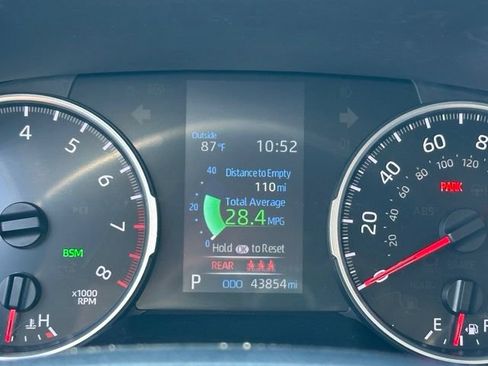 Used 2020 Toyota RAV4 XLE w/ XLE Grade Weather Package AWD/4WD image 43