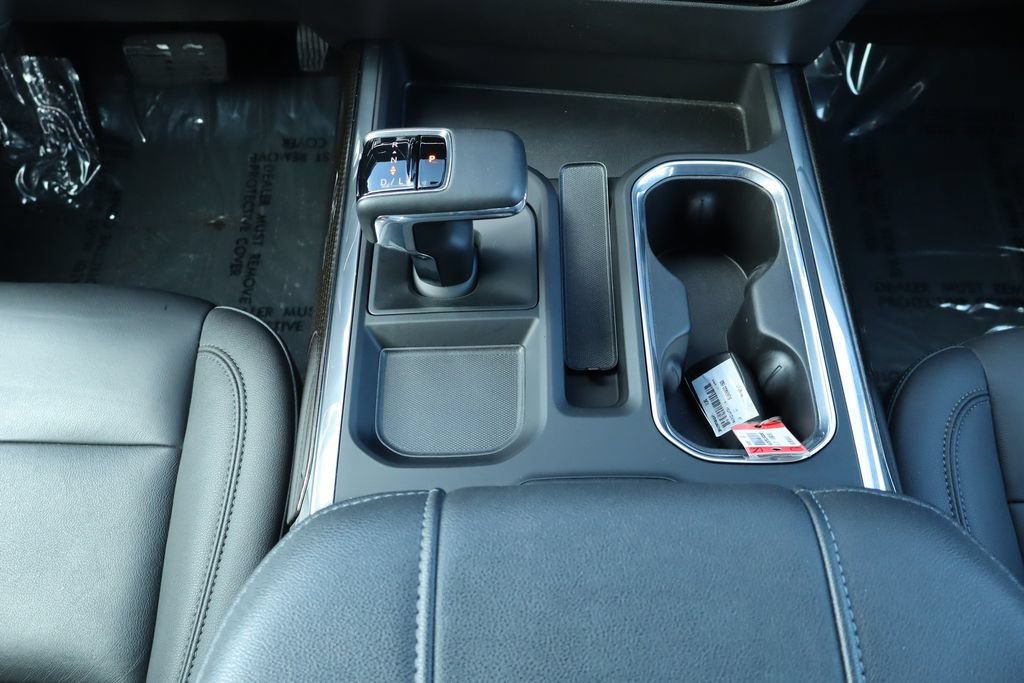 Used 2024 Chevrolet Silverado 1500 LT Trail Boss w/ Convenience Package II AWD/4WD image 31