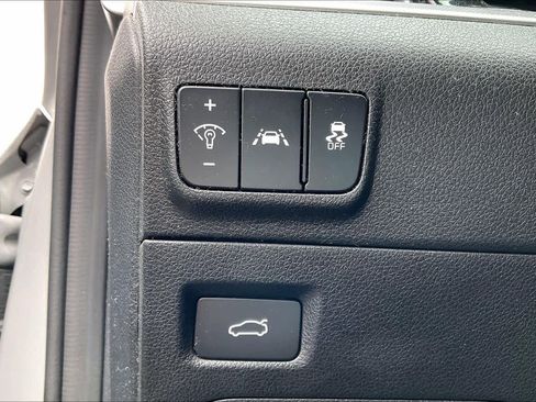 Used 2021 Kia K5 GT-Line image 32