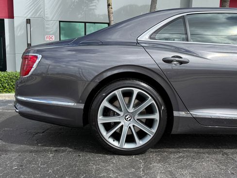 Used 2021 Bentley Flying Spur W12 AWD/4WD image 4