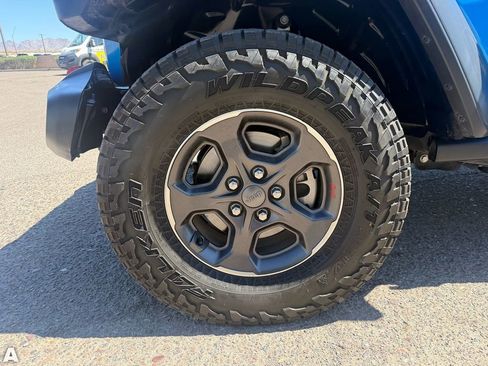 Used 2021 Jeep Gladiator Rubicon image 10