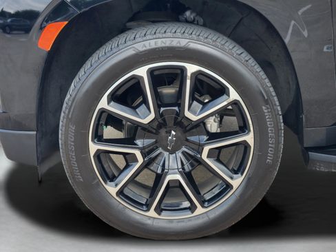 Used 2021 Chevrolet Tahoe RST w/ Luxury Package RWD image 36