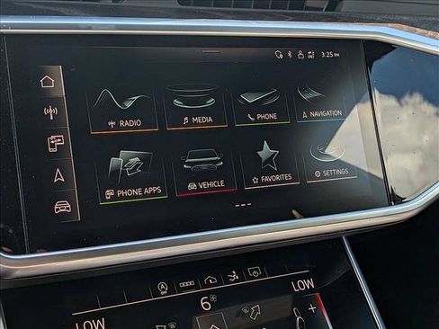 Used 2023 Audi A7 3.0T Premium Plus w/ Premium Plus AWD/4WD image 11