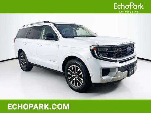 Used 2025 Ford Expedition Platinum image 1