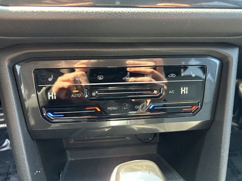 Certified 2024 Volkswagen Tiguan SE R-Line image 14