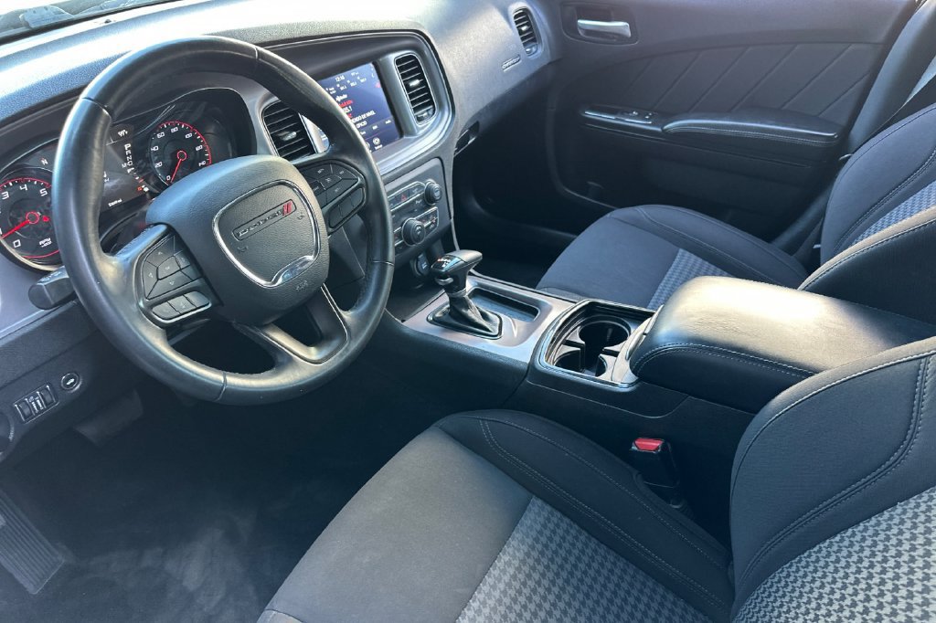 Used 2023 Dodge Charger SXT w/ Blacktop Package RWD image 10