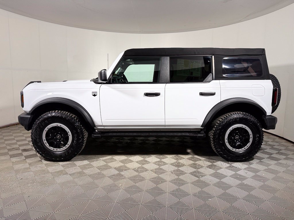 Used 2024 Ford Bronco Big Bend w/ Sasquatch Package AWD/4WD image 3