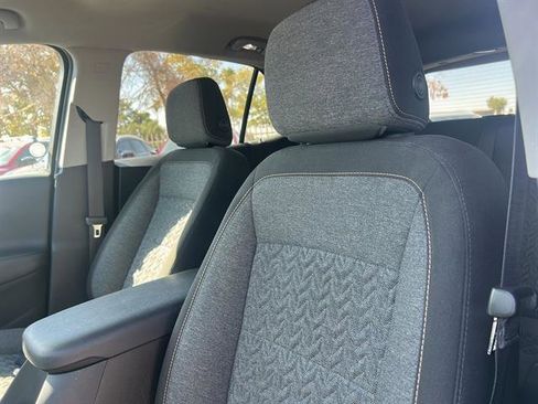 Used 2024 Chevrolet Equinox LT image 29