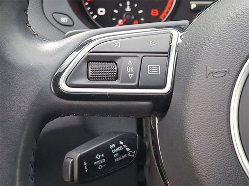 Used 2018 Audi Q3 2.0T Premium Plus w/ Premium Plus Package image 22