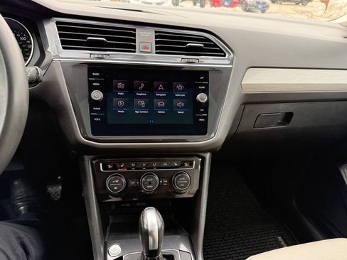 Used 2021 Volkswagen Tiguan SE w/ Panoramic Sunroof Package AWD/4WD image 20