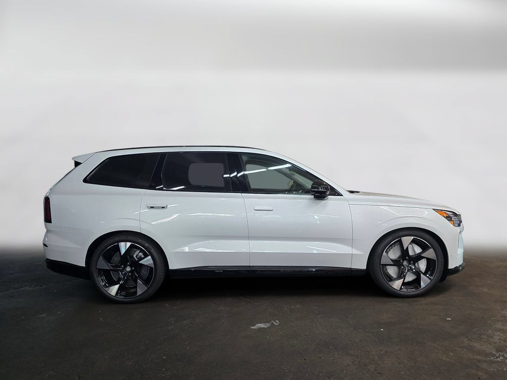 Used 2025 Volvo EX90 Ultra AWD/4WD image 5