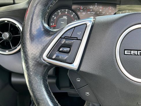 Used 2017 Chevrolet Camaro SS RWD image 18