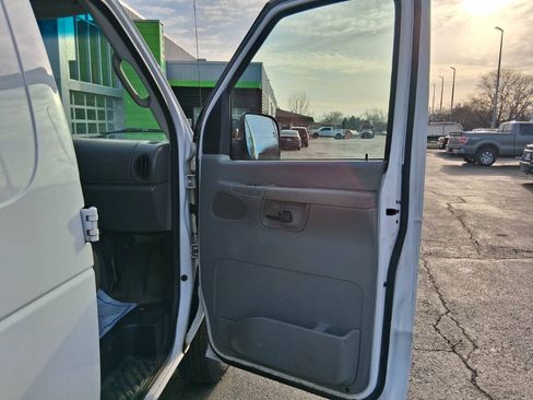 Used 2008 Ford E-150 and Econoline 150 RWD image 15