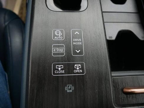 Certified 2023 Nissan Ariya AWD/4WD image 28
