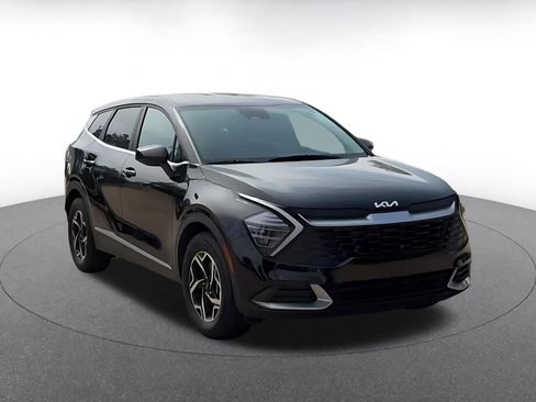 Used 2025 Kia Sportage LX FWD image 3