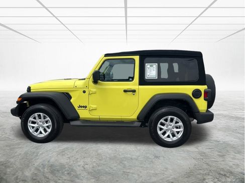 Used 2023 Jeep Wrangler Sport S image 8