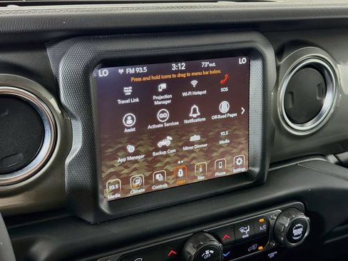Used 2023 Jeep Wrangler Unlimited Sahara AWD/4WD image 15